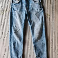 Jeans strappati azzurri Zara