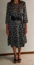 vestito con cintura 