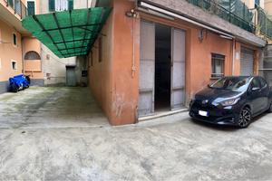 Magazzino/ posti auto