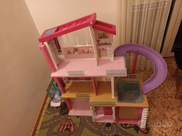 Casa di cheap barbie con piscina