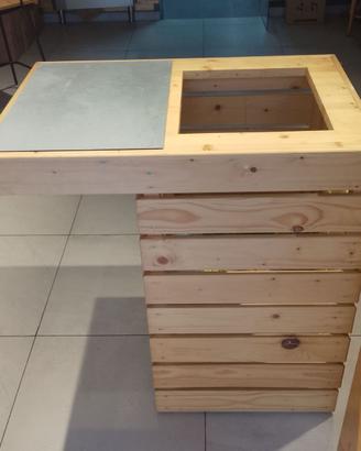 Banchetto in legno taglia e butta