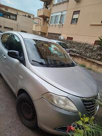 lancia Ypsilon 2011