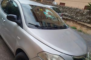 lancia Ypsilon 2011