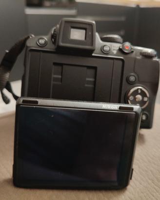 macchina fotografica Nikon Coolpix P500