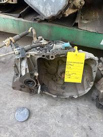 CAMBIO RENAULT CLIO 1.2 BENZINA ANNO:2008