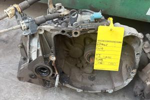 CAMBIO RENAULT CLIO 1.2 BENZINA ANNO:2008