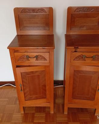 Comodini di falegnameria