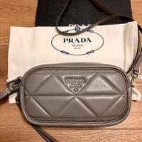 PRADA borsa a tracolla in nappa color marmo 1DH046