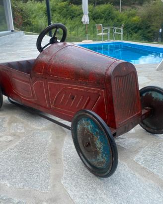 Giordani auto a pedali