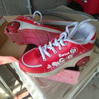 Scarpe con rotelle estraibili nr 32