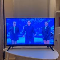 Televisore Hisense Smart TV da 32'' della serie 4