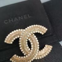 Spilla Chanel