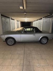 Fiat 124 Spider
