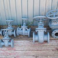 Saracinesche in ghisa per impianti idrici - nuove!