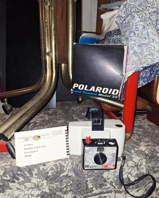 Polaroid