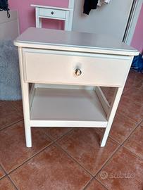 Comodino Ikea Tyssedal
