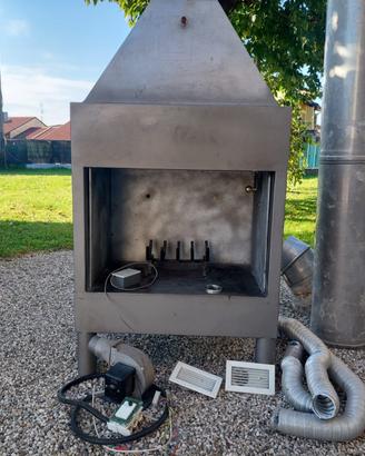 Monoblocco camino in acciaio con kit ventilazione