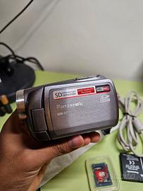 Parasonic SDR-S7 Camcorder compatta SD LCD 2,7"