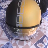 Casco Momo Design