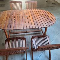 Tavolo da giardino con 4 sedie