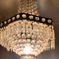 lampadario a gocce in cristallo di Boemia anni '40