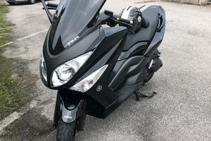 TMAX 2010 black
