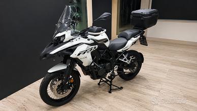 Benelli TRK 502 X2