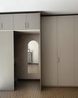 Camera con armadio a ponte