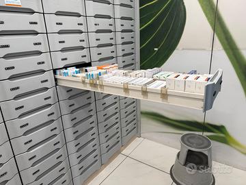 Cassettiera per farmacia