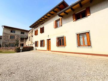 CASA DI CORTE A LESTIZZA