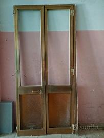 porta in alluminio color bronzo