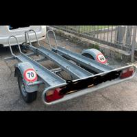 Rimorchio per trasporto moto