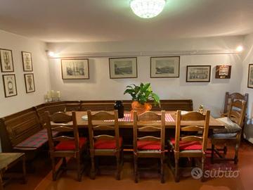 Tavolo, sedie, giropanca,mobile bar noce massiccio