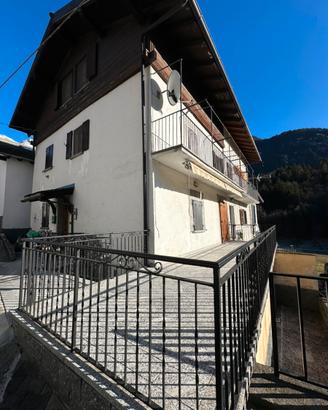 Casa unifamiliare a Premia