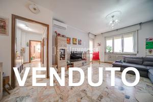 TRILOCALE CON BOX DOPPIO IN LUNGHEZZA IN ZONA CUOR