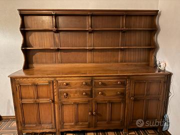 Credenza in legno antica