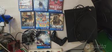 Play Station 4 + giochi + joystick+ altro