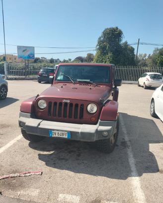 Jeep Wrangler mod Sahara anno 2009 turbo diesel