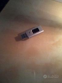 doppia chiavetta per diversi dispositivi