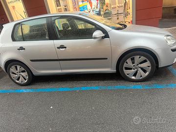 Volkswagen golf seria 5