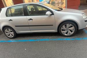 Volkswagen golf seria 5