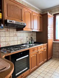 Cucina in legno stile Montagna