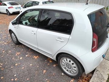 Volkswagen up! High 75cv 
