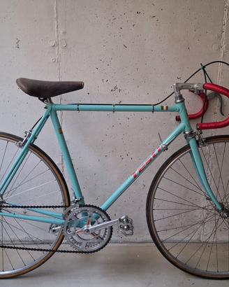 bicicletta corsa Testi
