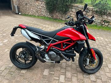 Ducati hypermotard 950