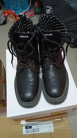 SCARPE DELLA LEVI'S
