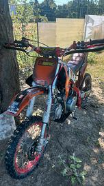 pit-bike 125 4T KTM con motore nuovo