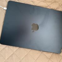 MacBook Air M2 13”