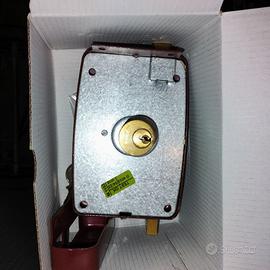 serratura porta CISA