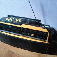 radio Philips a casetta funziona perfettamente 